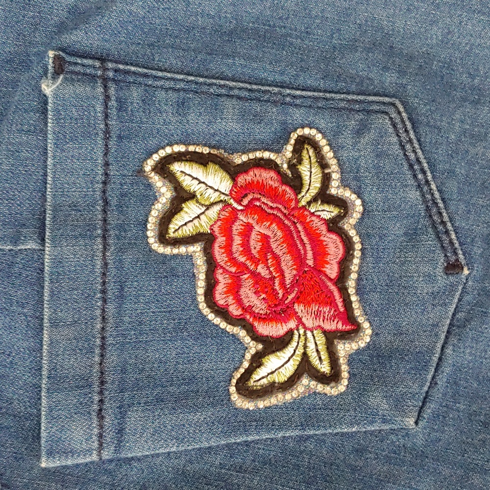 7 FOR ALL MANKIND DENIM SHORTS - Picture 12 of 13